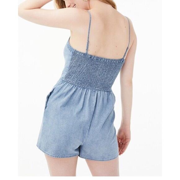 Hollister Romper Women's Medium Blue Light Denim Shorts Spaghetti Strap Summer - Picture 4 of 8